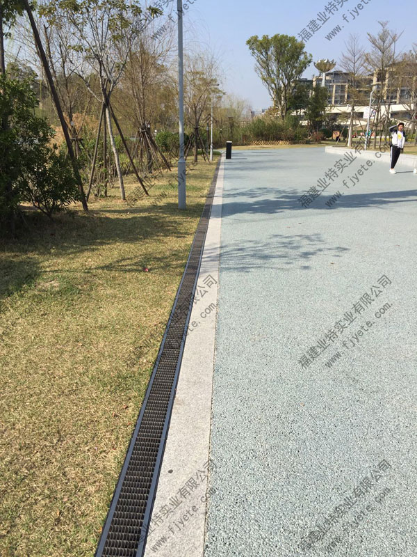 不锈钢格栅盖板案例图-01